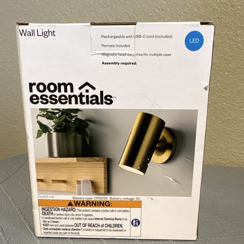 Room Essentials LED Wall Light Gold Rechargeable USB Remote NEW Modern Sconce